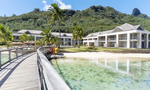 Cook's Bay Hotel & Suites